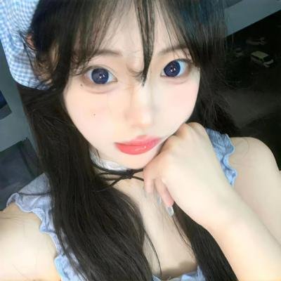 有秘密的她